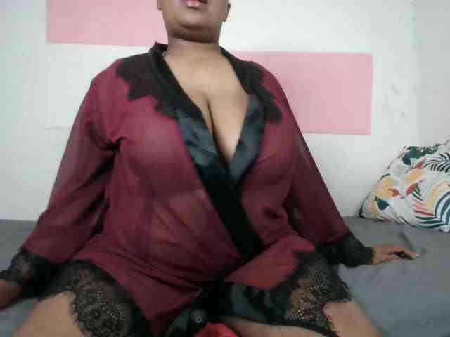BIGTITTISXX