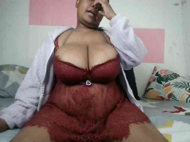 BIGTITTISXX BIGTITTISXX