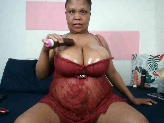 BIGTITTISXX