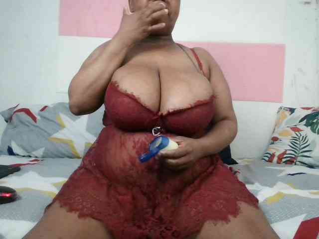 BIGTITTISXX