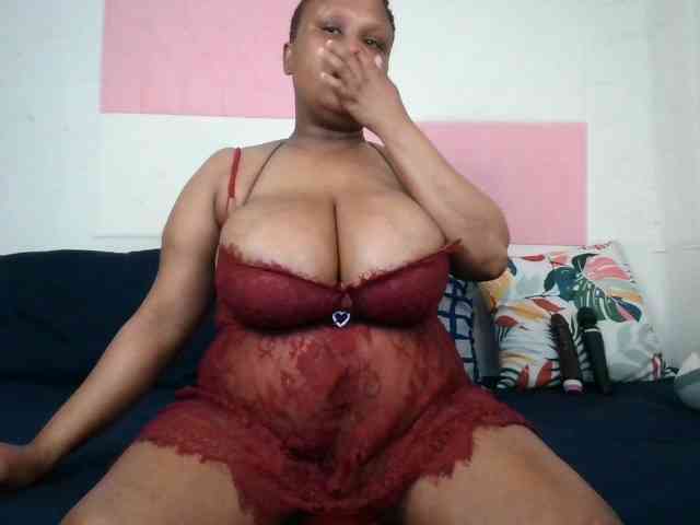 BIGTITTISXX