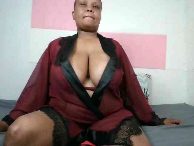 BIGTITTISXX