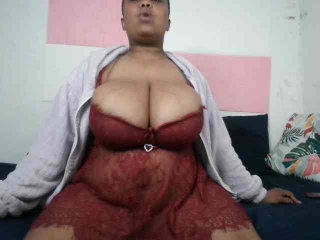 BIGTITTISXX Live Webcam on BongaCams
