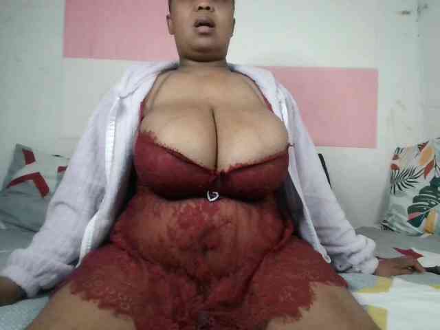 BIGTITTISXX BIGTITTISXX