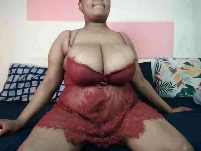 BIGTITTISXX