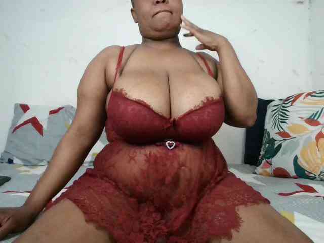 BIGTITTISXX webcam