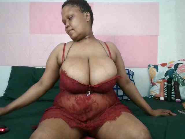 BIGTITTISXX