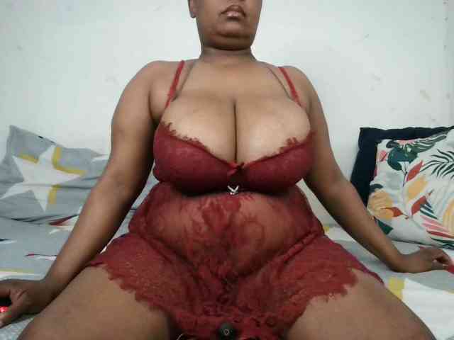 BIGTITTISXX