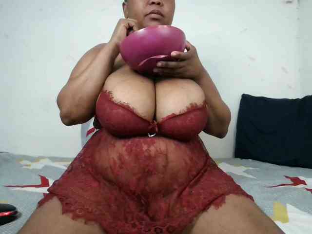 BIGTITTISXX