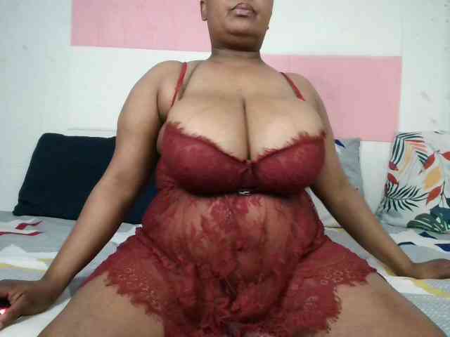 BIGTITTISXX Live Webcam on BongaCams