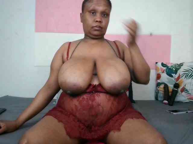 BIGTITTISXX
