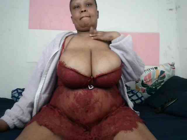 BIGTITTISXX