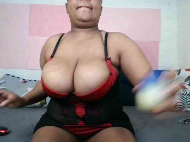 BIGTITTISXX
