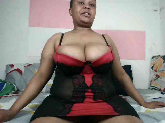 BIGTITTISXX webcam