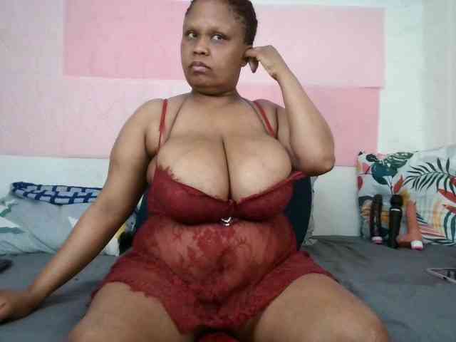 BIGTITTISXX