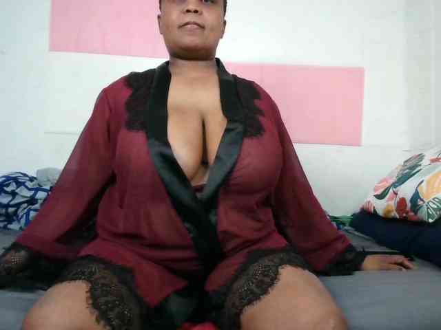 BIGTITTISXX