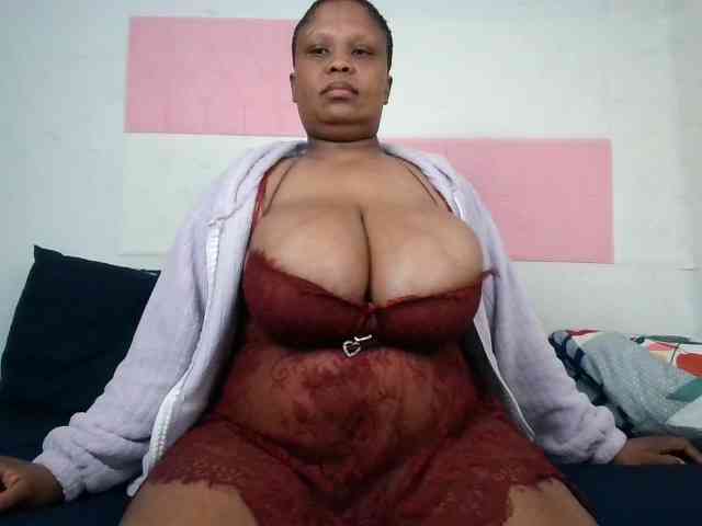 BIGTITTISXX webcam