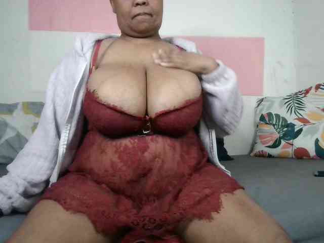 BIGTITTISXX BIGTITTISXX