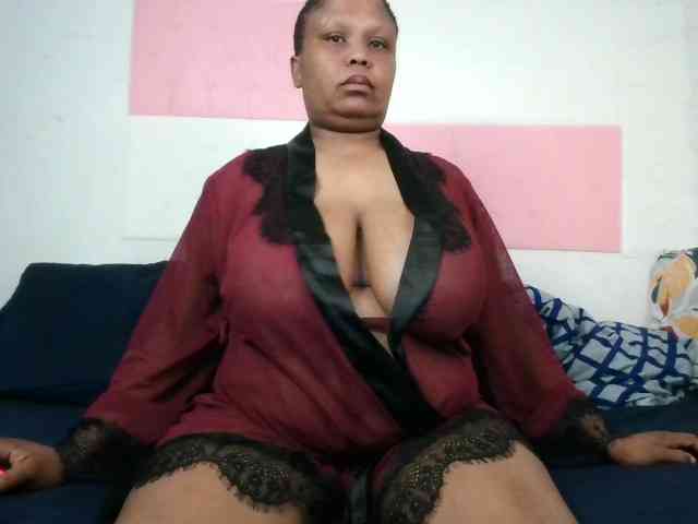 BIGTITTISXX webcam