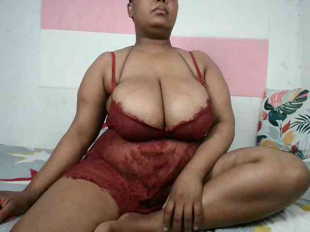 BIGTITTISXX