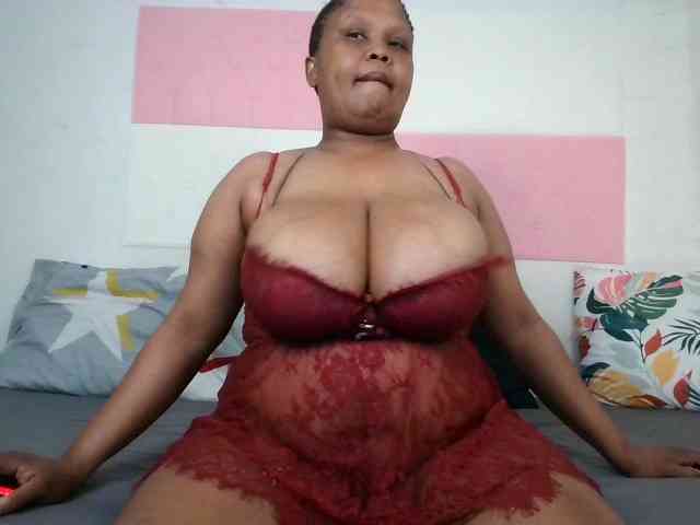 BIGTITTISXX webcam