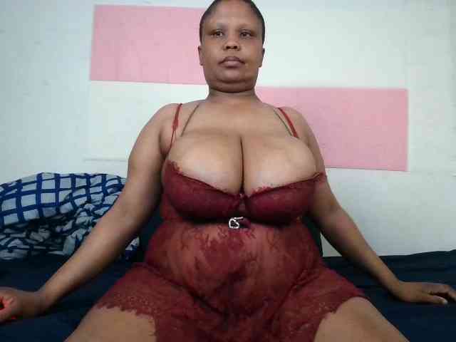 BIGTITTISXX webcam