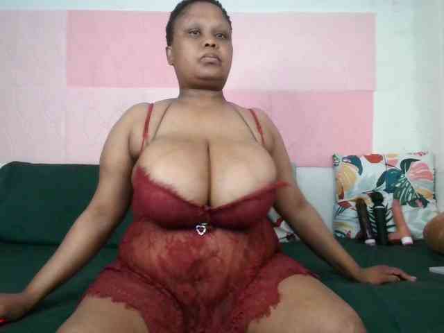 BIGTITTISXX