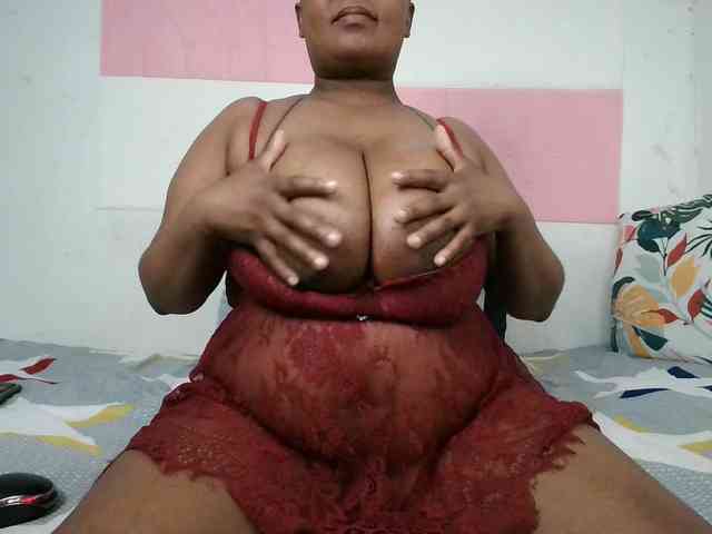 BIGTITTISXX