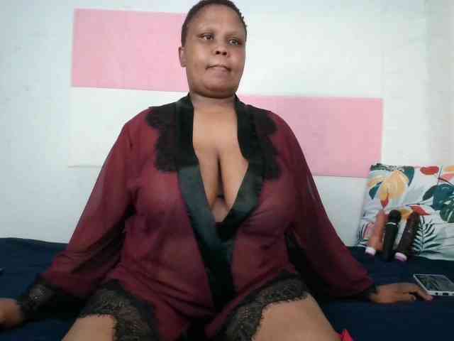 BIGTITTISXX