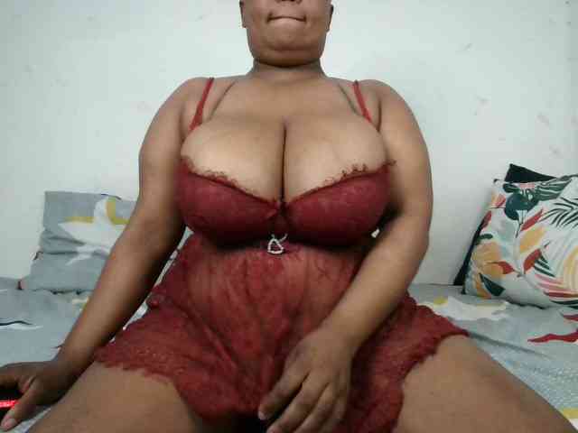 BIGTITTISXX