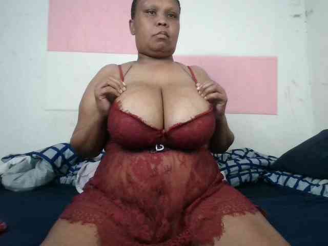 BIGTITTISXX