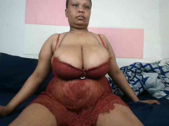 BIGTITTISXX webcam
