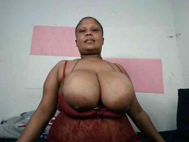 BIGTITTISXX webcam