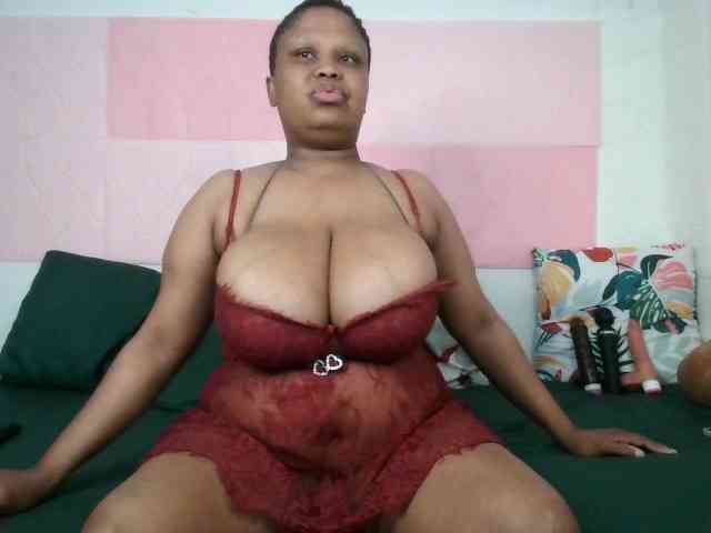BIGTITTISXX