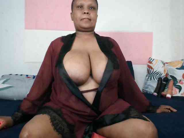 BIGTITTISXX BIGTITTISXX