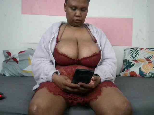 BIGTITTISXX