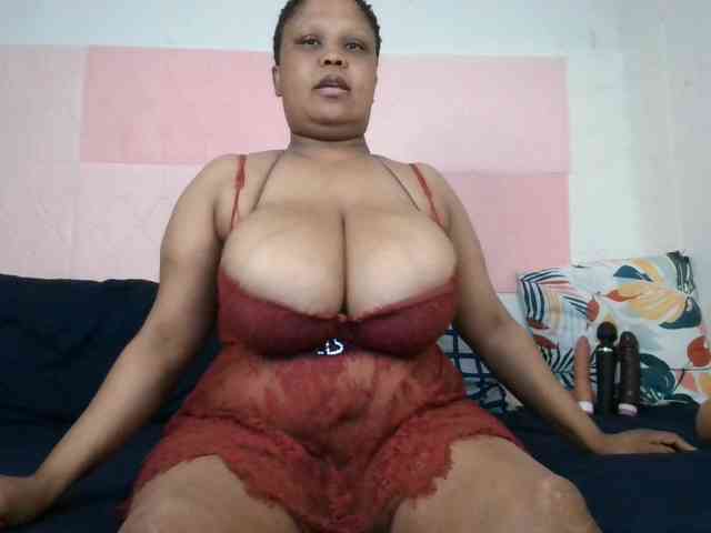 BIGTITTISXX