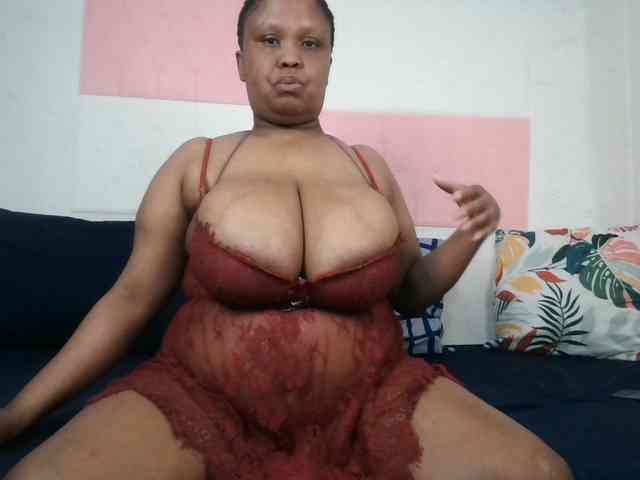 BIGTITTISXX webcam