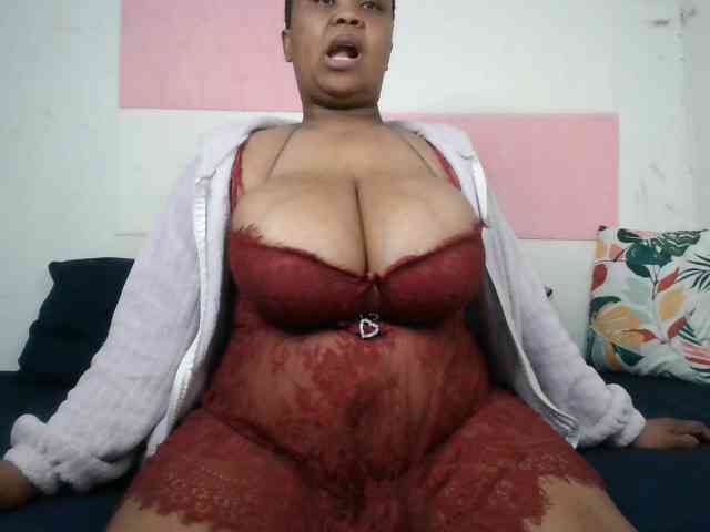 BIGTITTISXX BIGTITTISXX