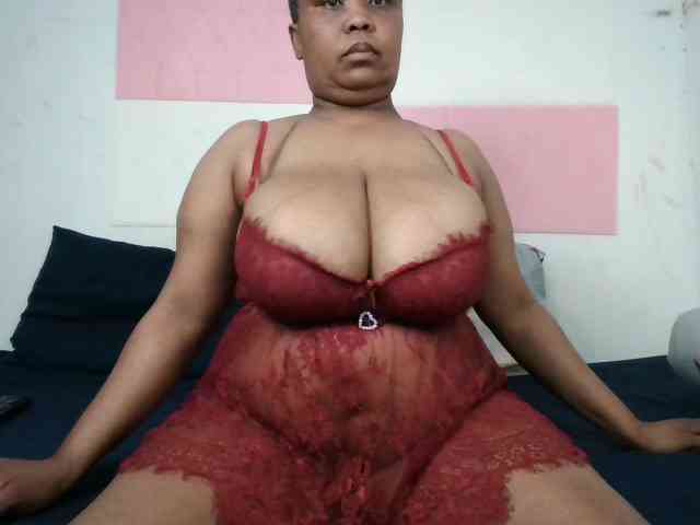 BIGTITTISXX webcam