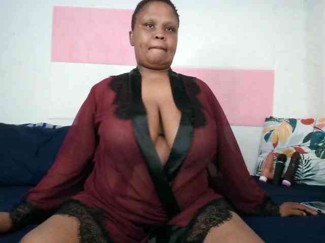 BIGTITTISXX