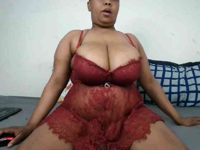 BIGTITTISXX