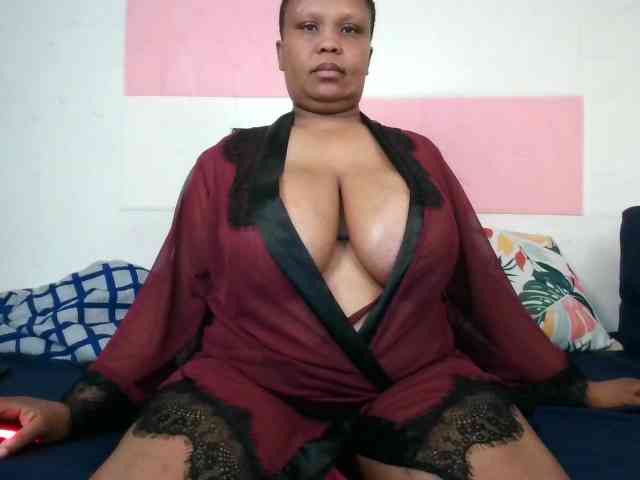 BIGTITTISXX webcam