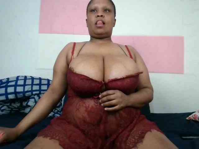BIGTITTISXX webcam