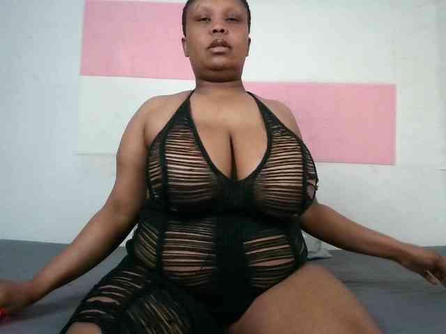 BIGTITTISXX webcam