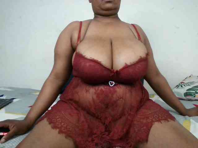 BIGTITTISXX