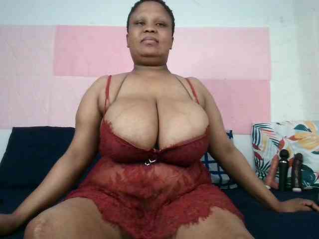 BIGTITTISXX BIGTITTISXX