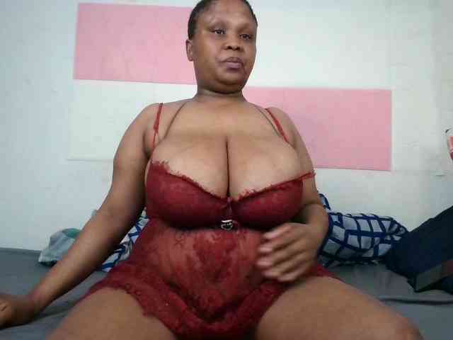 BIGTITTISXX webcam