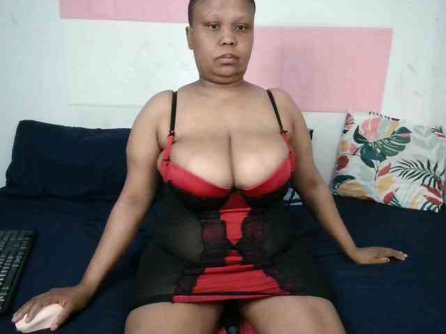 BIGTITTISXX BIGTITTISXX