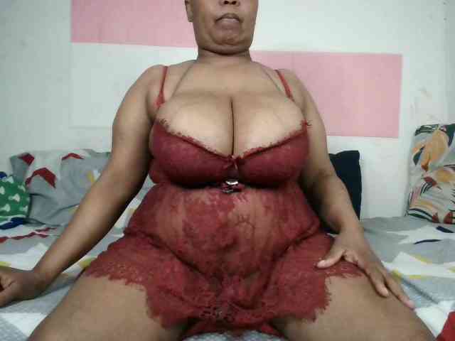 BIGTITTISXX